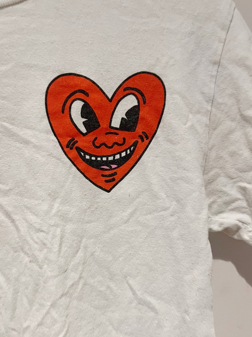 Keith Haring Heart T-Shirt - Picture 5 of 7